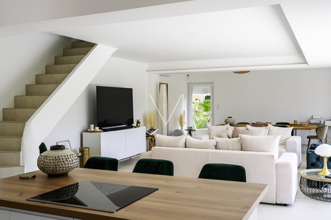 Villa a Le Plan-de-la-Tour, Provenza-Alpi-Costa Azzurra, Francia 4 - 16246608