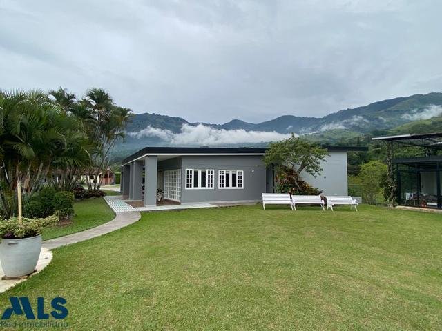 Finca in Girardota, Antioquia, Colombia 2 - 16248847