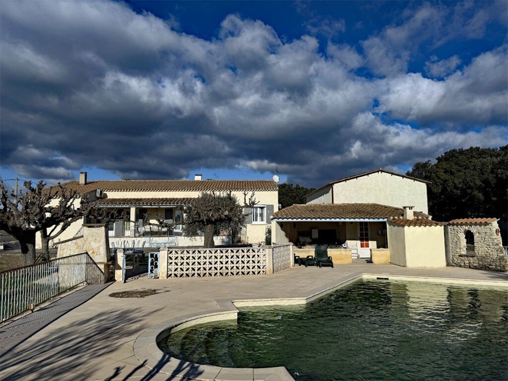 Villa in Grignan, Auvergne-Rhône-Alpes, France 1 - 16247347