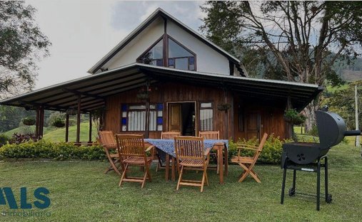 Finca en La Ceja, Colombie 1