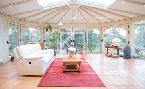 Castle for Sale in Saint-Pierre-des-Échaubrognes, Nouvelle-Aquitaine, France - 3