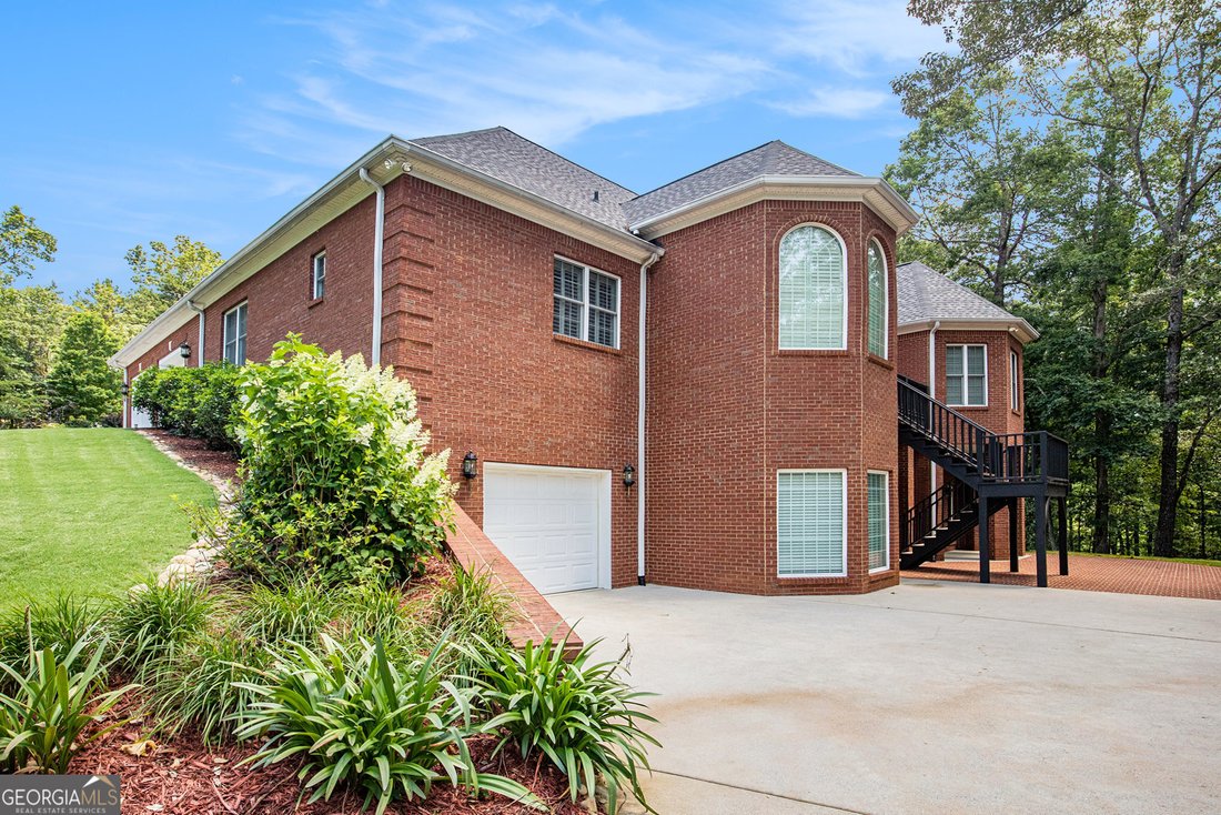 House in Clarkesville, Georgia, United States 3 - 16245316