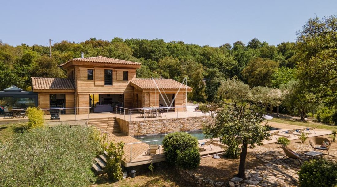 Villa in Le Plan-de-la-Tour, Provence-Alpes-Côte d'Azur, France 1 - 16246807