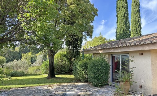 Villa en Uzès, Occitania, Francia 1