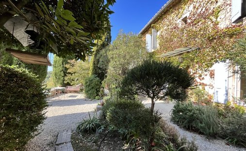 House in Grignan, Auvergne-Rhône-Alpes, France 1