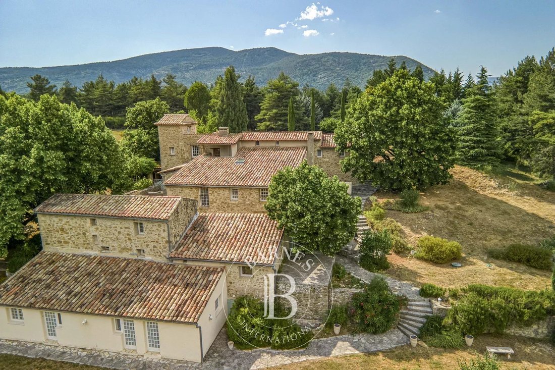 Estate in Sault, Provence-Alpes-Côte d'Azur, France 4 - 16253059