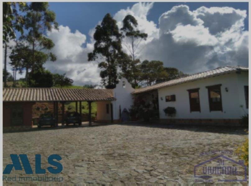 Finca in La Ceja, Abejorral, Colombia 2 - 16248709