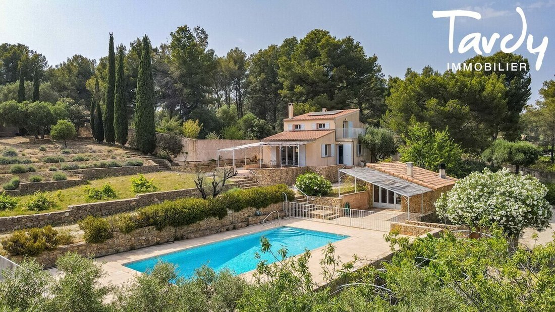 Villa in Saint-Cyr-sur-Mer, Provence-Alpes-Côte d'Azur, France 3 - 16249006