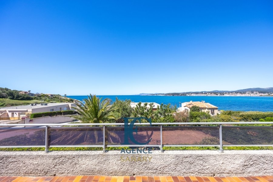 House in Six-Fours-les-Plages, Provence-Alpes-Côte d'Azur, France 2 - 16249004