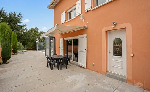 House in Mionnay, Auvergne-Rhône-Alpes, France 1