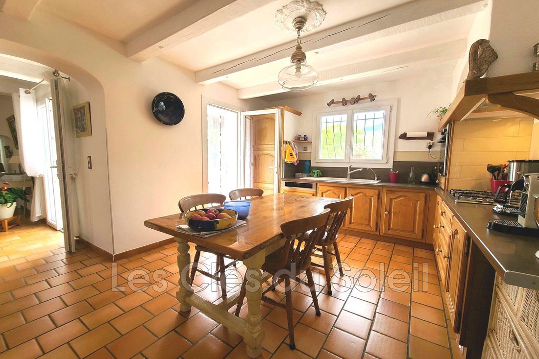 Villa en Cuers, Provenza-Alpes-Costa Azul, Francia 3 - 16248868