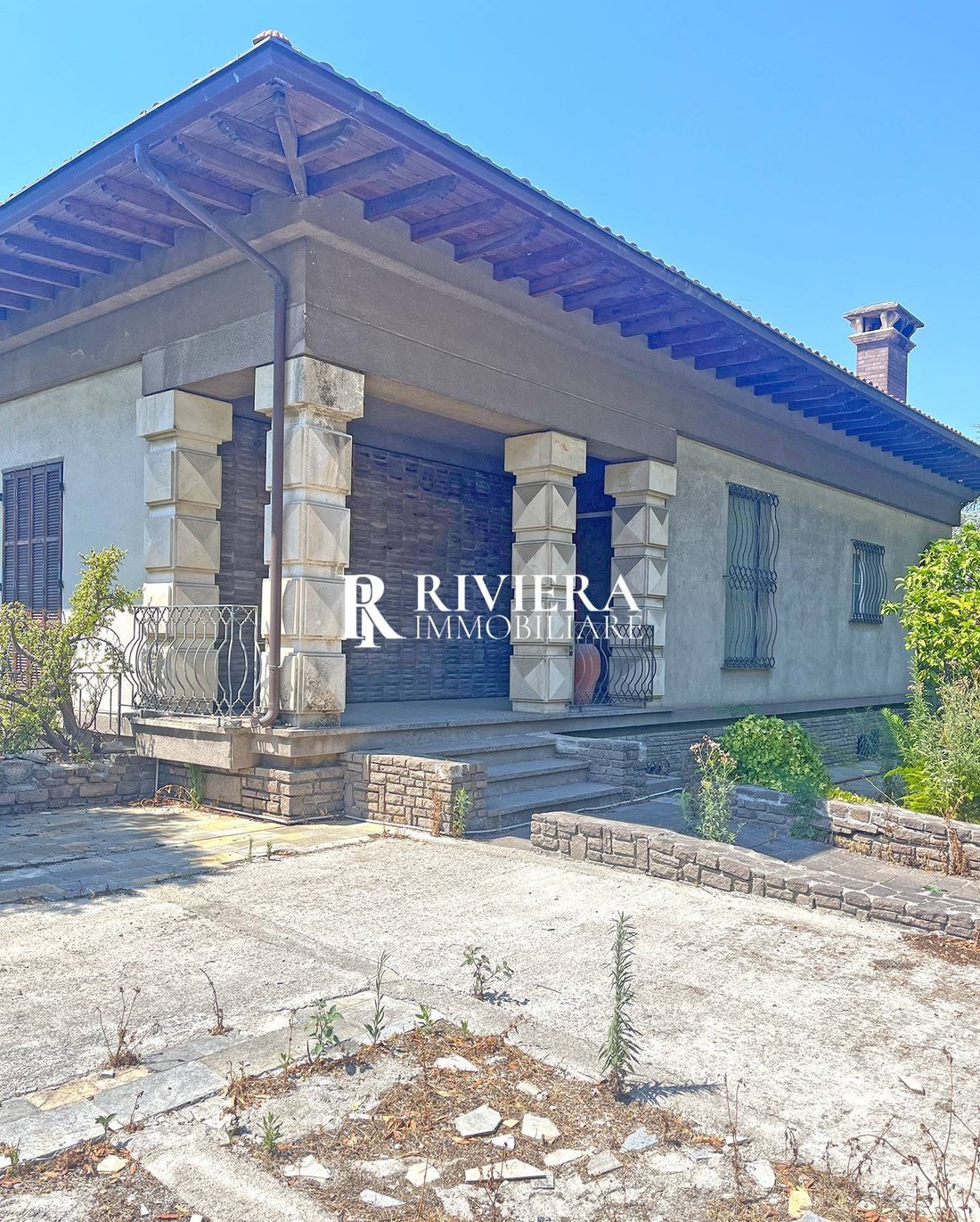 Villa in Vallecrosia, Liguria, Italy 1 - 16251283