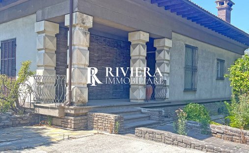 Villa in Vallecrosia, Liguria, Italy 1