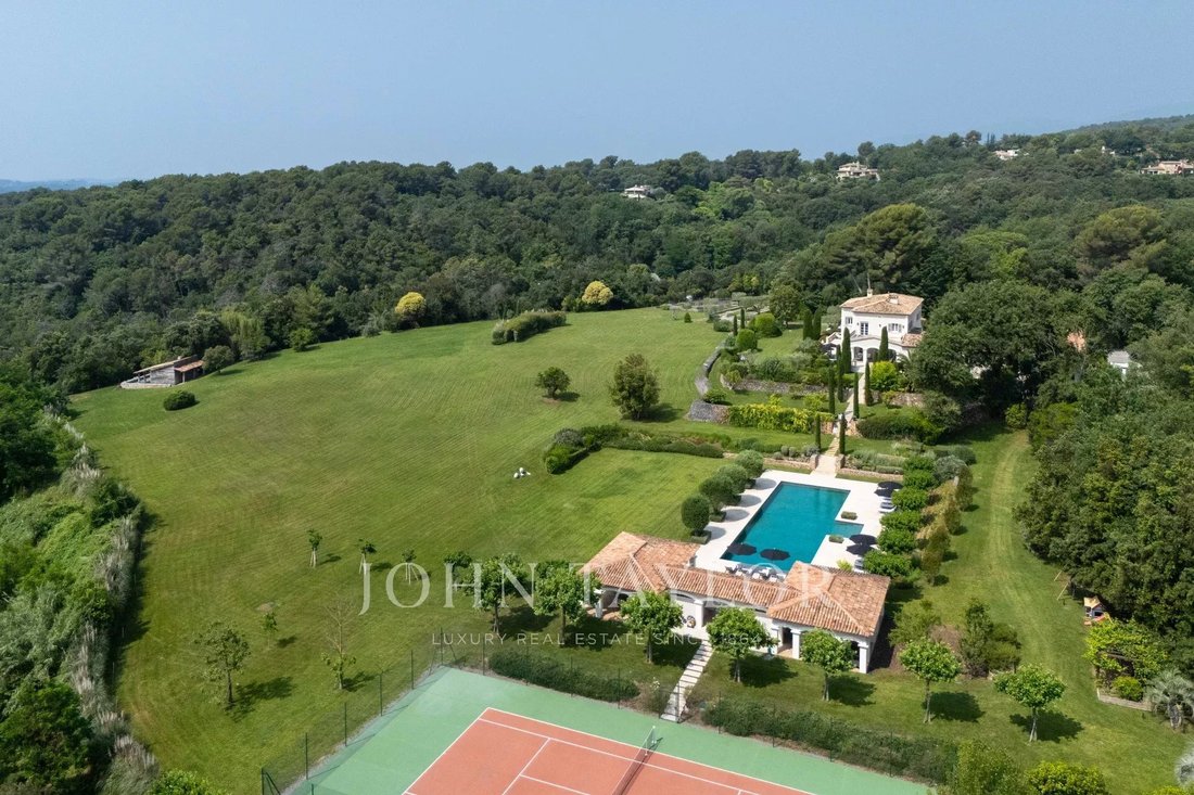 Domaine à La Colle-sur-Loup, Provence-Alpes-Côte d'Azur, France 2 - 16250483