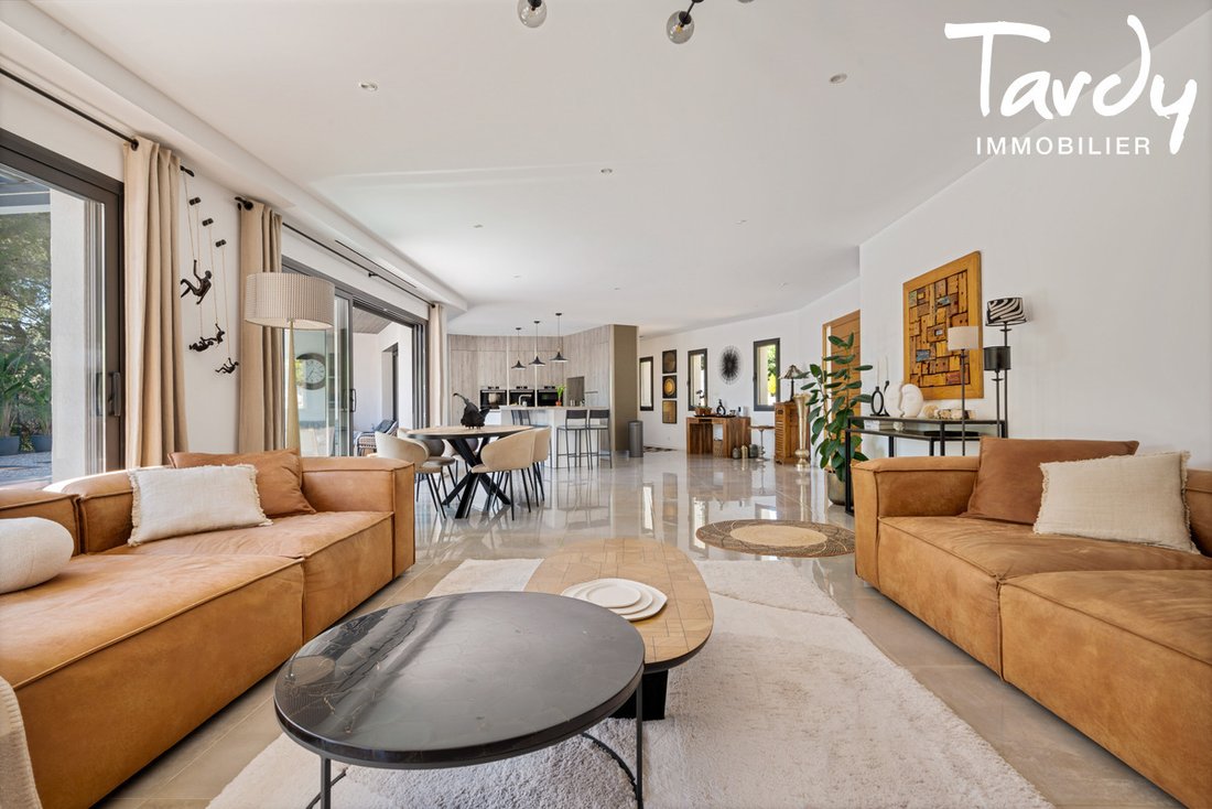 Villa in Saint-Cyr-sur-Mer, Provence-Alpes-Côte d'Azur, France 5 - 16249105