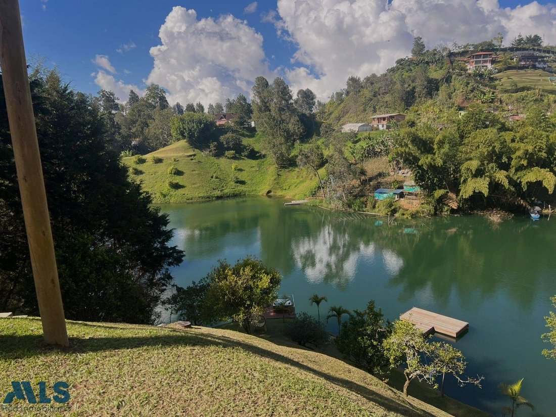 Finca in El Peñol, Antioquia, Colombia 2 - 16248763