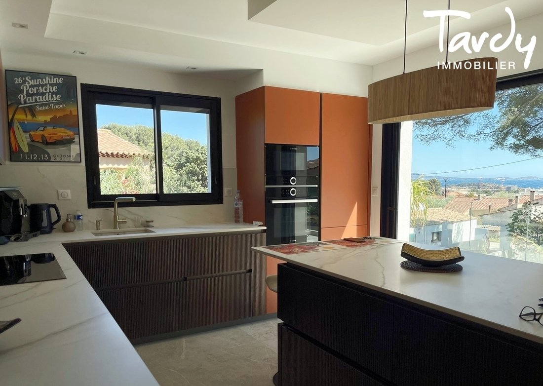 Villa in Bandol, Provence-Alpes-Côte d'Azur, France 4 - 16246560