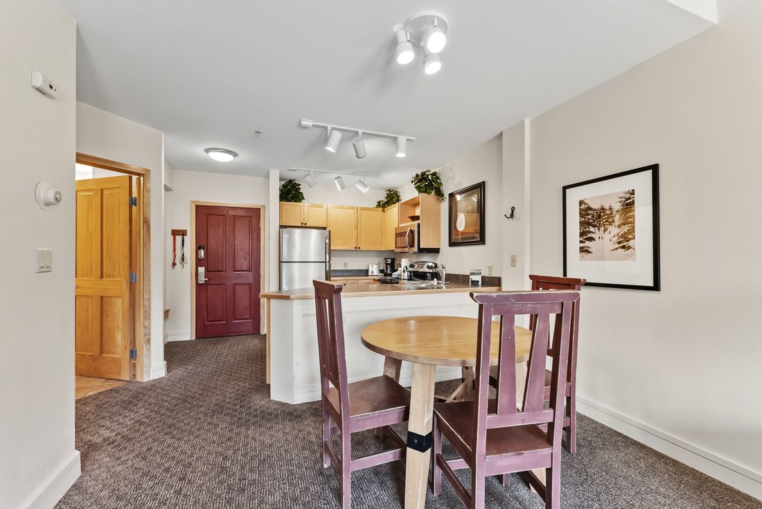 Condo in Dillon, Colorado, United States 5 - 16250095