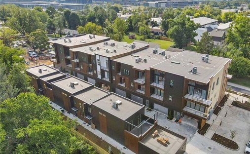 Condo in Cave Springs, Arkansas, United States 1