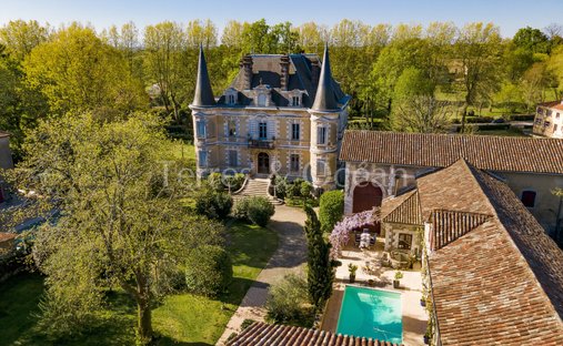 House in Habas, Nouvelle-Aquitaine, France 1