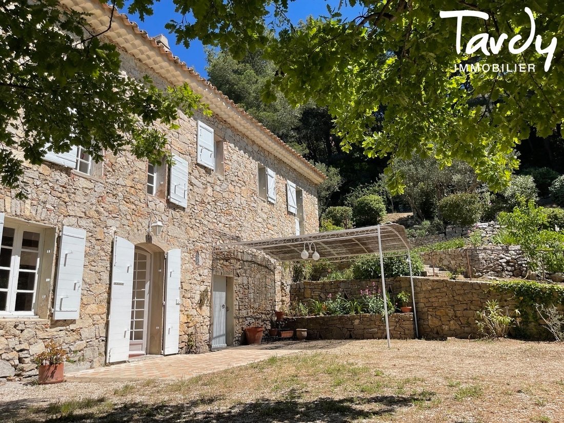 House in Les Freres-Les Cancades-Les Ginestes, Le Beausset, France 5 - 16249530