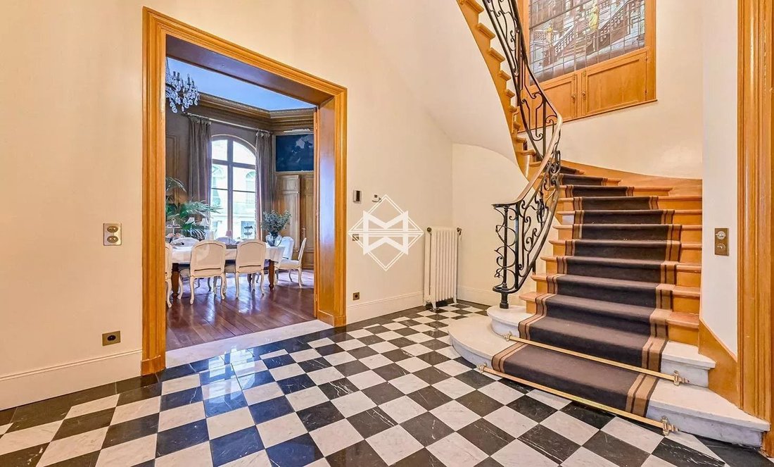 Estate in Gros Caillou, Paris 7e Arrondissement, Paris 2 - 16253125