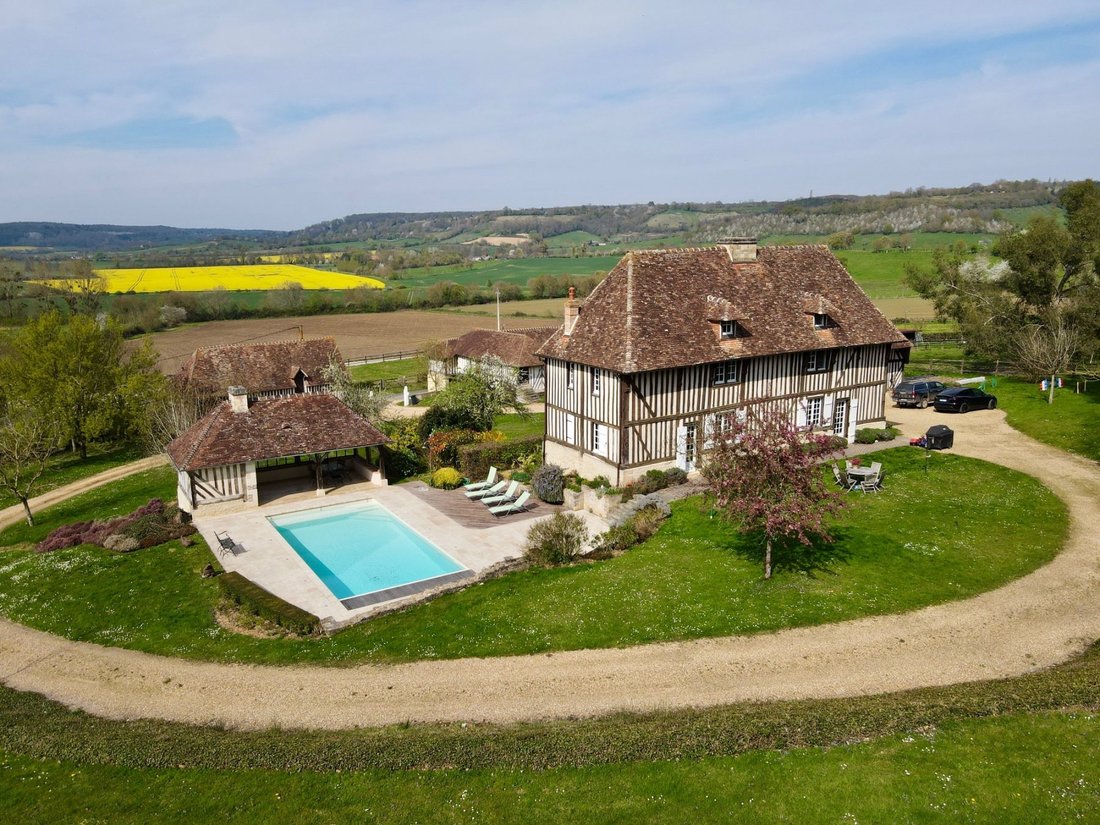 Estate in Livarot, Livarot-Pays-d'Auge, France 4 - 16247107