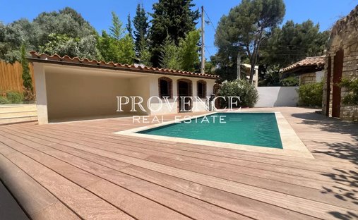 House in Grande Couronne, Cassis, France 1