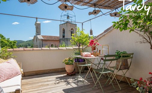 Maison à Saint-Cyr-sur-Mer, Provence-Alpes-Côte d'Azur, France 1