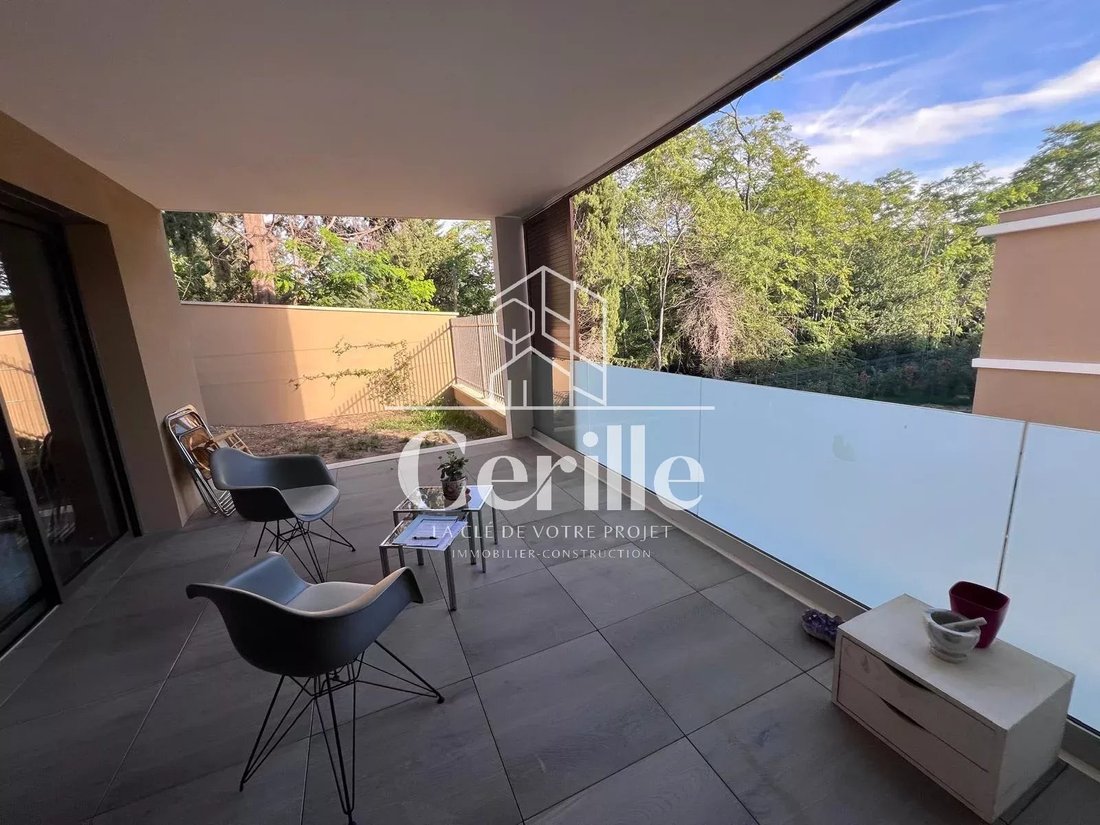 Apartment in Mazenod-Bellevue-Saint Donat-Banon, Aix-en-Provence, France 1 - 16249360