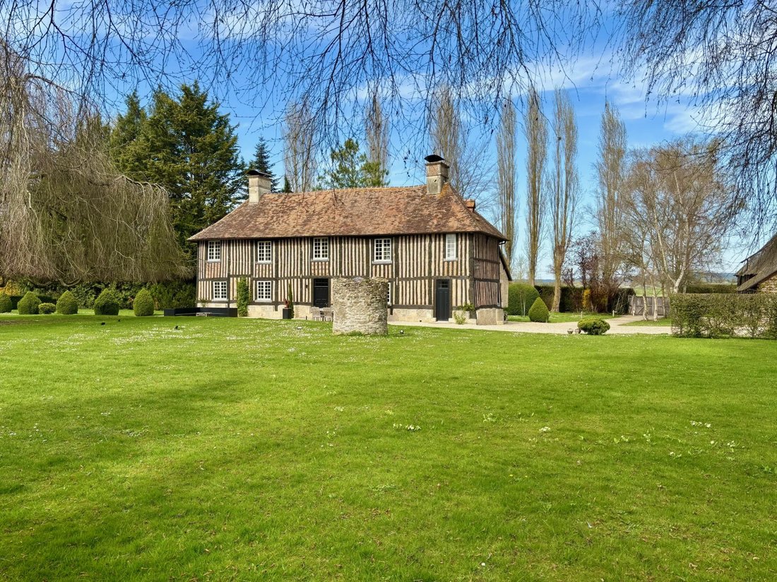 Whispers of Normandy: A Timeless Manor in Beuvron-en-Auge’s Golden Light