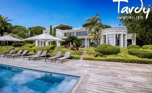 Villa in Zone Est Diffuse, Saint-Tropez, France 1
