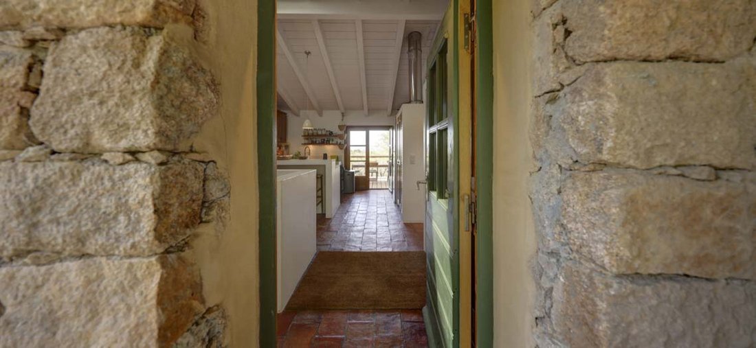 House in San-Gavino-di-Carbini, Corsica, France 2 - 16245549