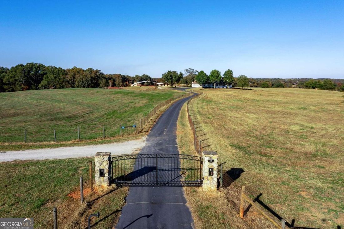 Farm Ranch in Hartwell, Georgia, United States 2 - 16244221