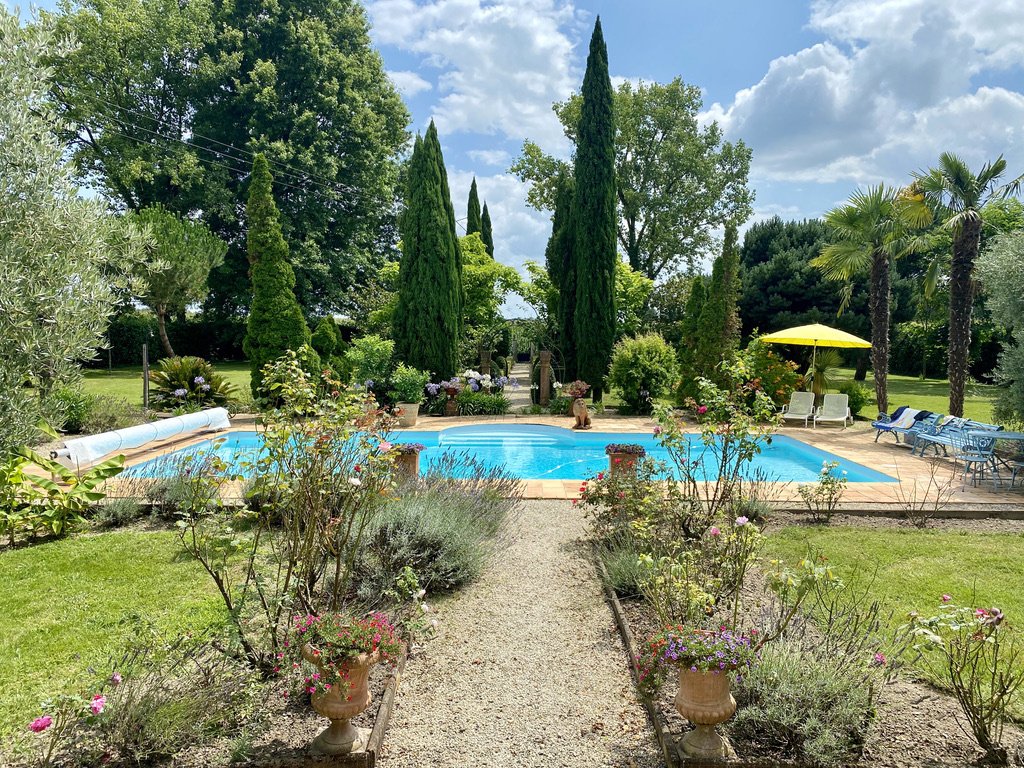 House in Saint-Sever, Nouvelle-Aquitaine, France 1 - 16246837