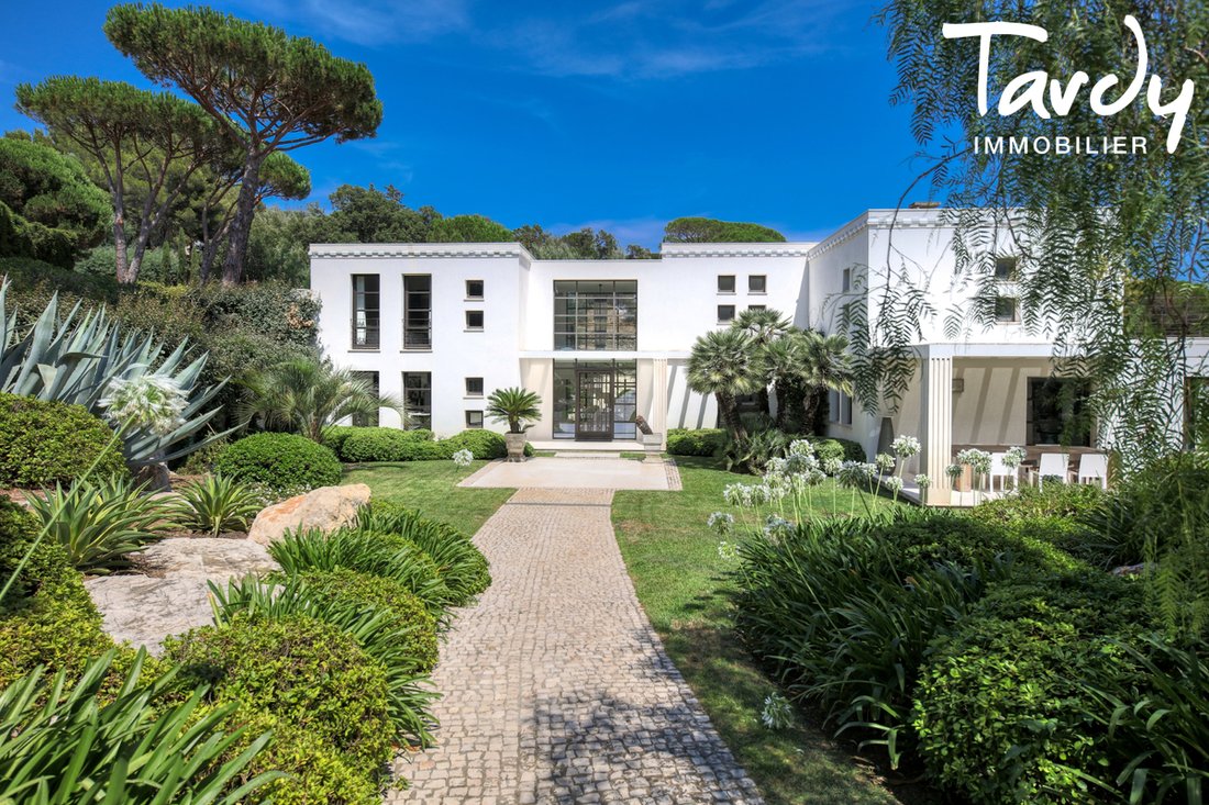 Villa in Ramatuelle, Provence-Alpes-Côte d'Azur, France 5 - 16249470