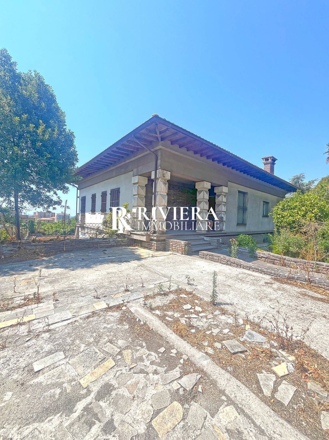 Villa in Vallecrosia, Liguria, Italy 3 - 16251283
