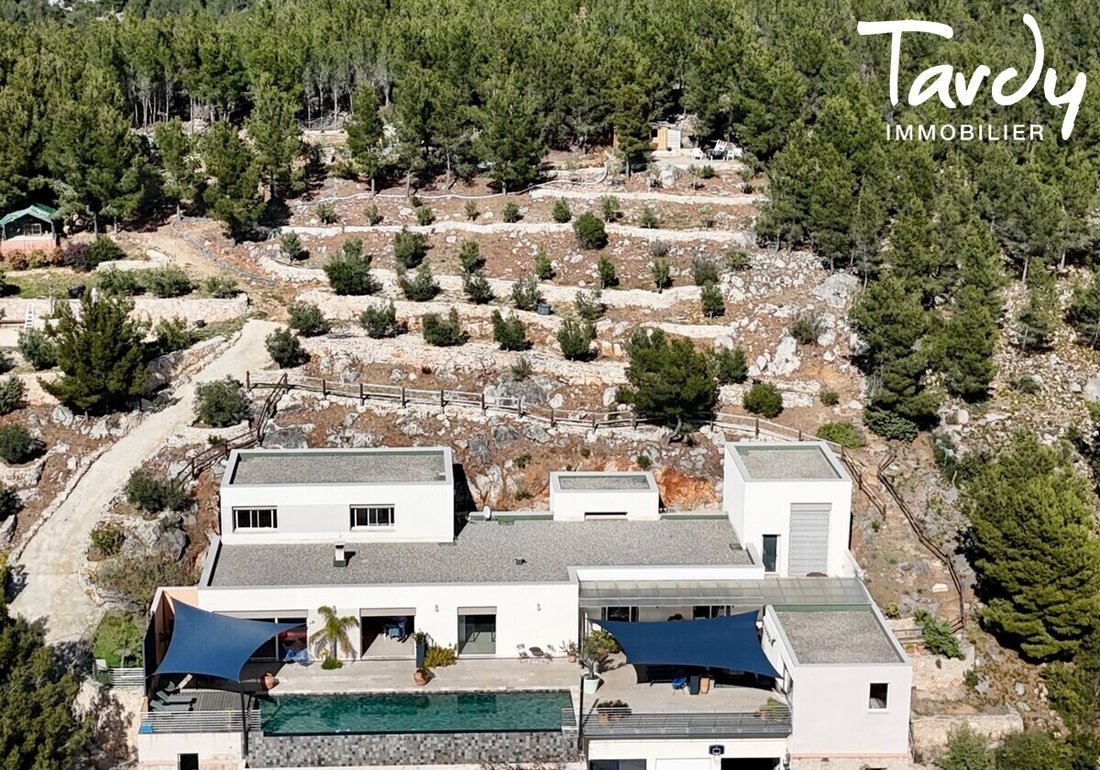 Villa in Nord, Sanary-sur-Mer, France 4 - 16249332