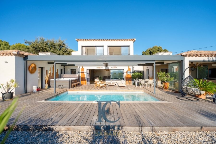 House in La Cadiere-d'Azur, Provence-Alpes-Côte d'Azur, France 3 - 16249385