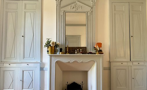 Castle for Sale in Saint-Sever, Nouvelle-Aquitaine, France