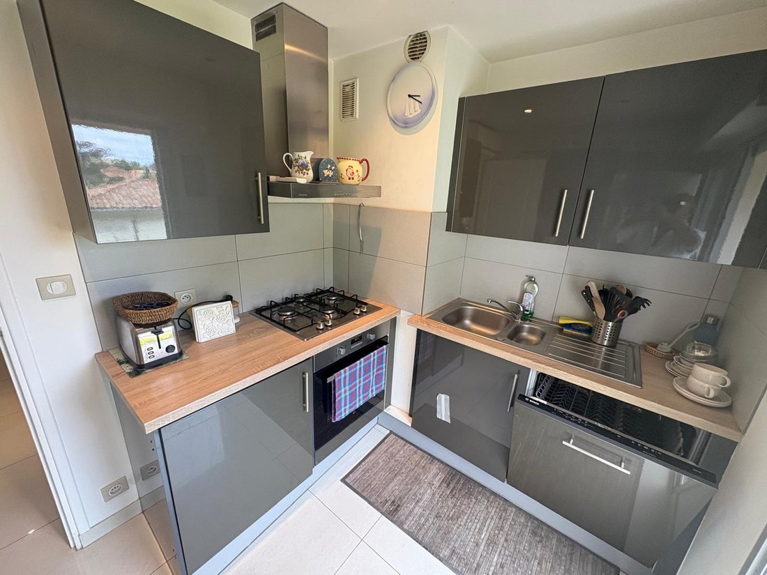 Apartment in La Source, Cannes, France 5 - 16250798