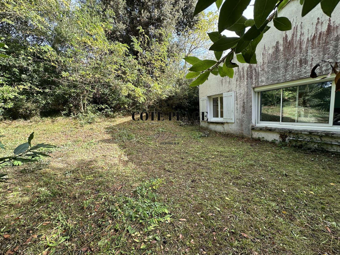 House in Saint-Palais-sur-Mer, Nouvelle-Aquitaine, France 4 - 16248026