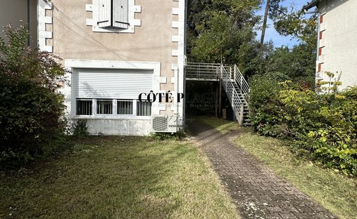 House in Saint-Palais-sur-Mer, Nouvelle-Aquitaine, France 1