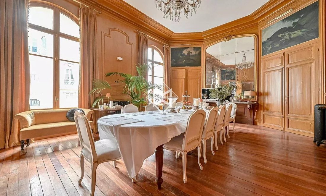 Estate in Gros Caillou, Paris 7e Arrondissement, Paris 1 - 16253125