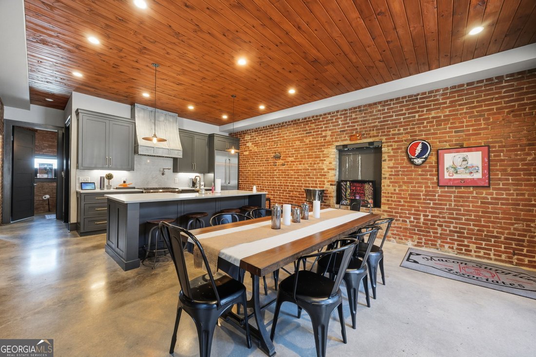 Condo in Macon, Georgia, United States 3 - 16242033