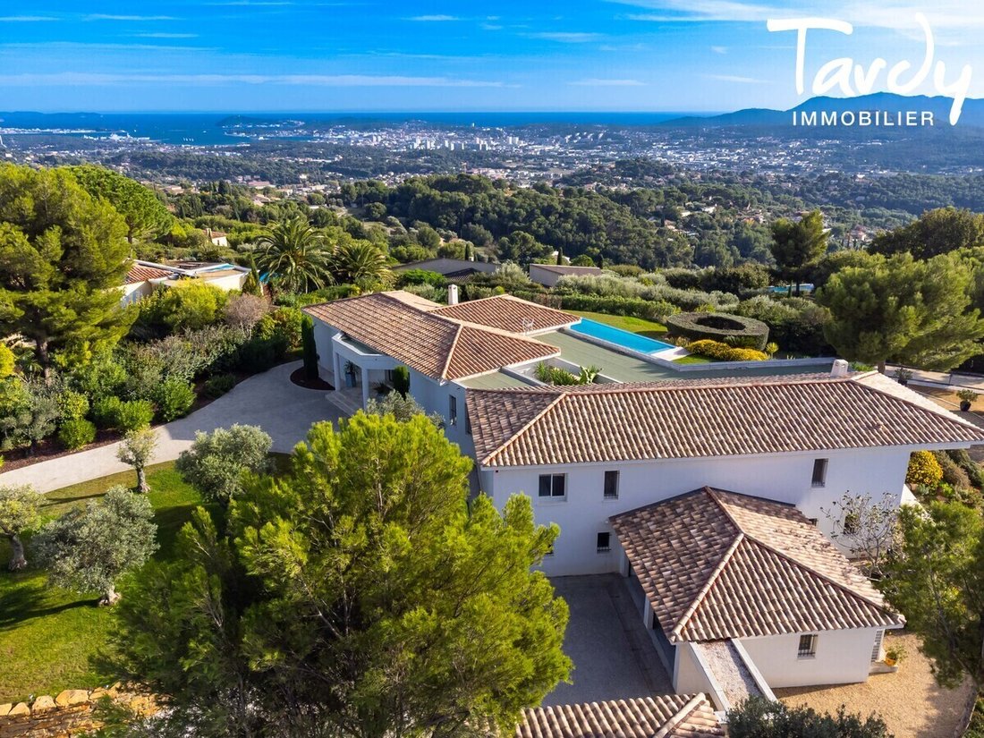 Villa in Nord, Sanary-sur-Mer, France 1 - 16248455