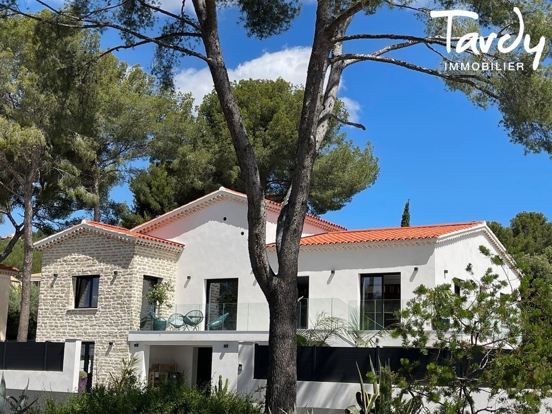 Villa in Bandol, Provence-Alpes-Côte d'Azur, France 1 - 16246560
