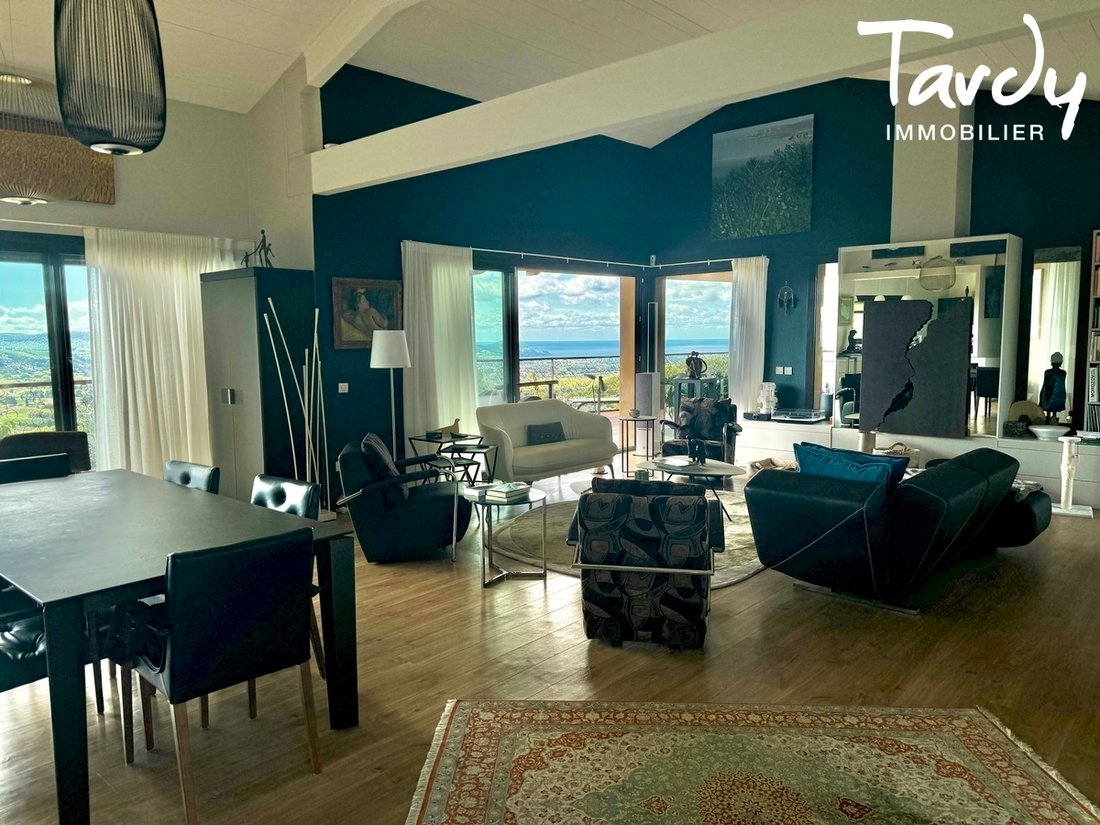 Villa in La Cadiere-d'Azur, Provence-Alpes-Côte d'Azur, France 5 - 16247751
