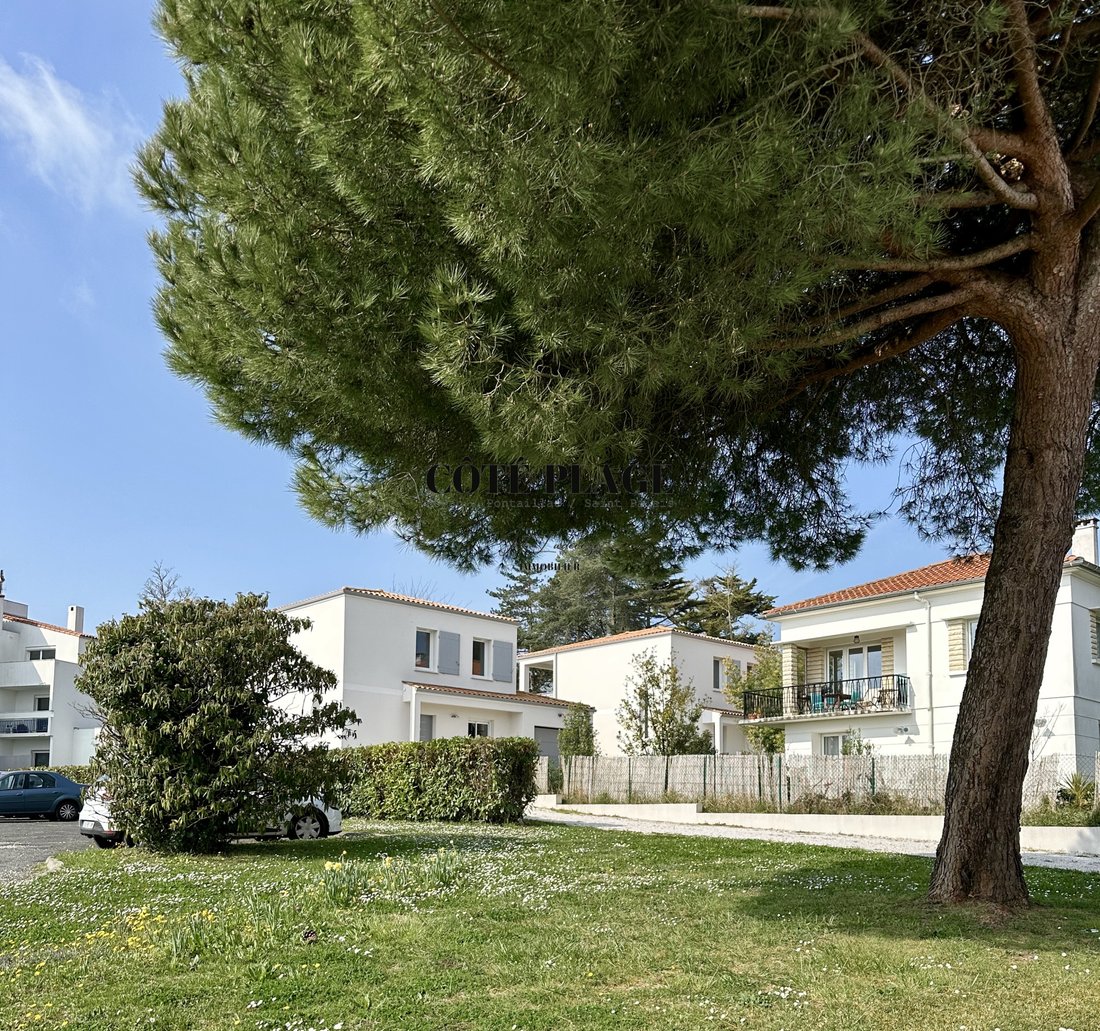 House in Saint-Georges-de-Didonne, Nouvelle-Aquitaine, France 1 - 16248418