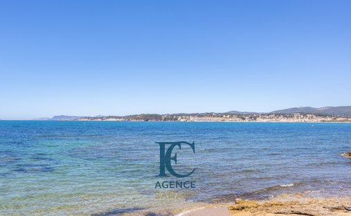 House in Six-Fours-les-Plages, Provence-Alpes-Côte d'Azur, France 1